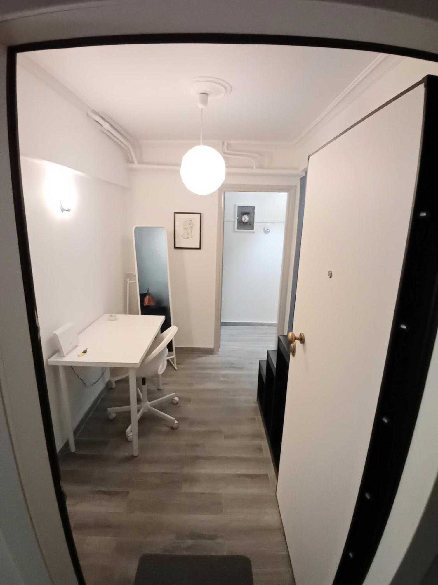 Vestige Basement Apartment アテネ エクステリア 写真